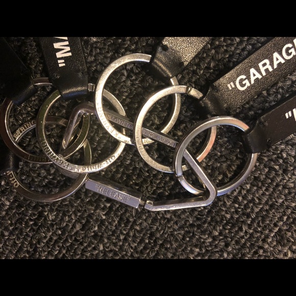 Off-White Label Keyring - Picture 5 of 5